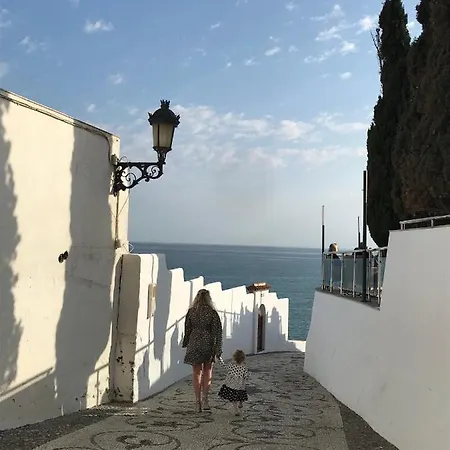 Sea&pool view garden apartment Las Palmeras Nerja Buitenkant foto