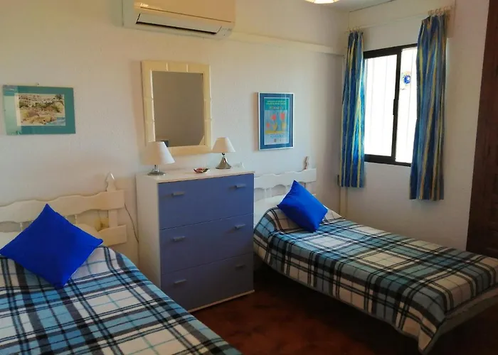 Sea & Pool View Garden Apartment Las Palmeras Nerja